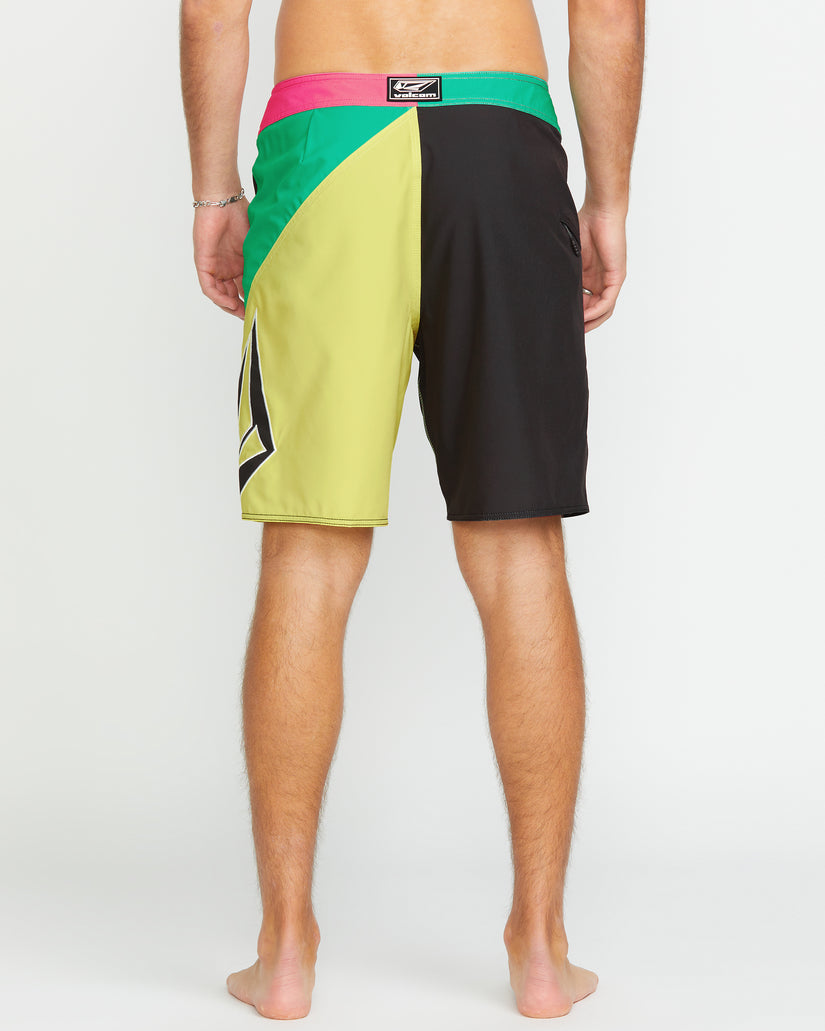 Vee Bee Mod 20" Boardshorts - BLACK