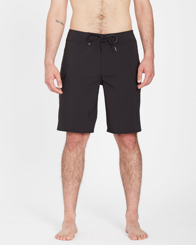Lido Solid Mod 20" Boardshorts - Black