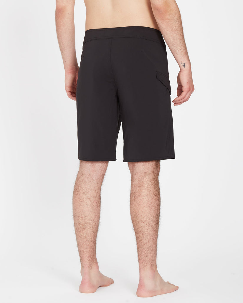 Lido Solid Mod 20" Boardshorts - Black