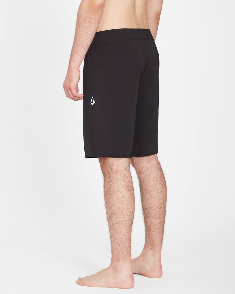 Lido Solid Mod 20" Boardshorts - Black