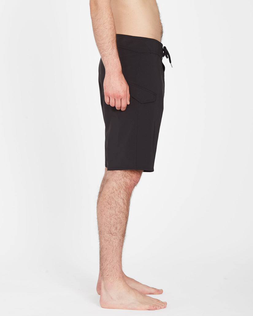 Lido Solid Mod 20" Boardshorts - Black