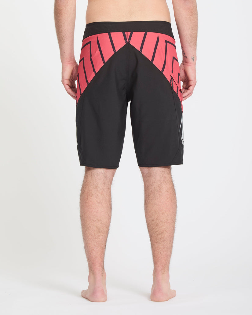 Vtv Jack Robinson Mod 21" Boardshorts - Black