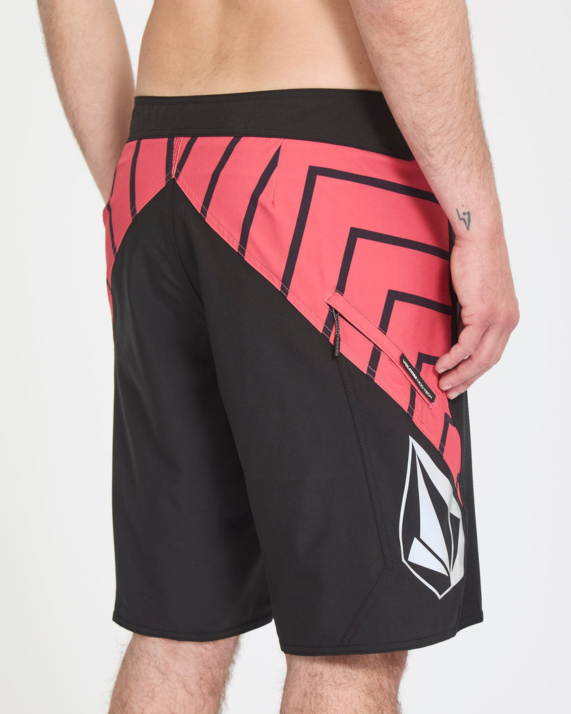 Vtv Jack Robinson Mod 21" Boardshorts - Black