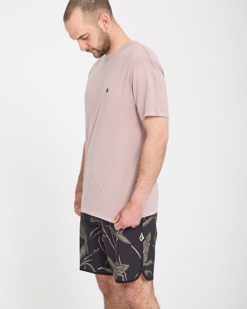 Encounter Scallop Mod 19" Boardshorts - Black