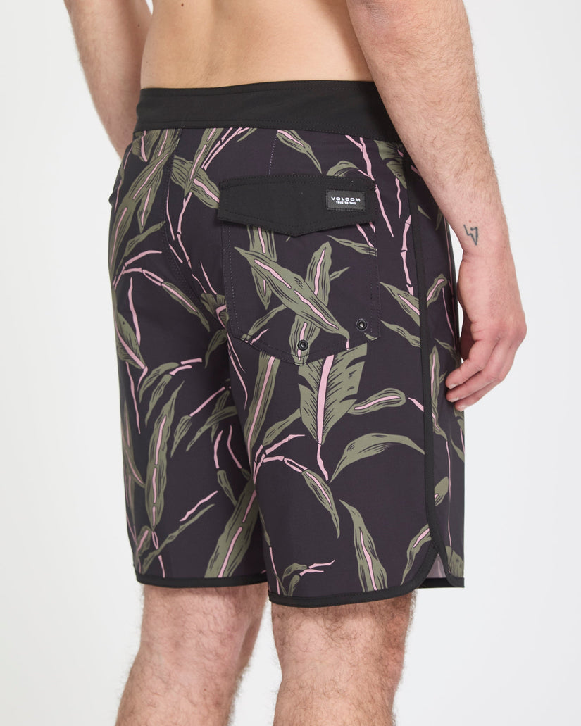Encounter Scallop Mod 19" Boardshorts - Black