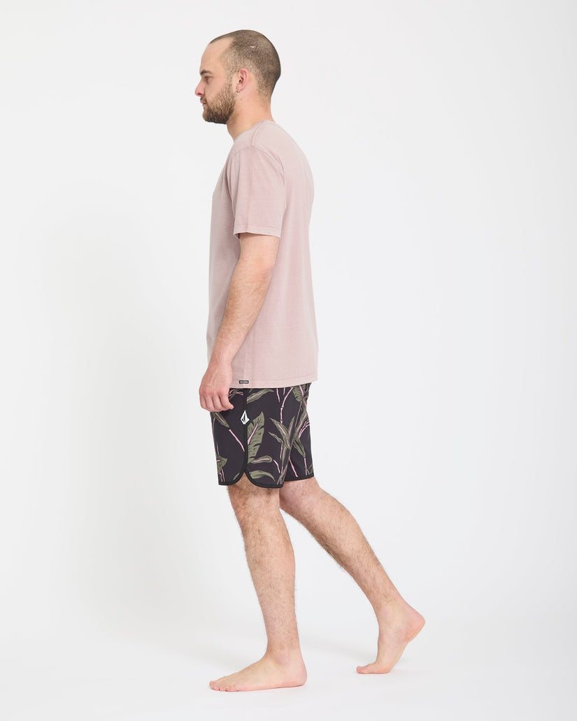 Encounter Scallop Mod 19" Boardshorts - Black
