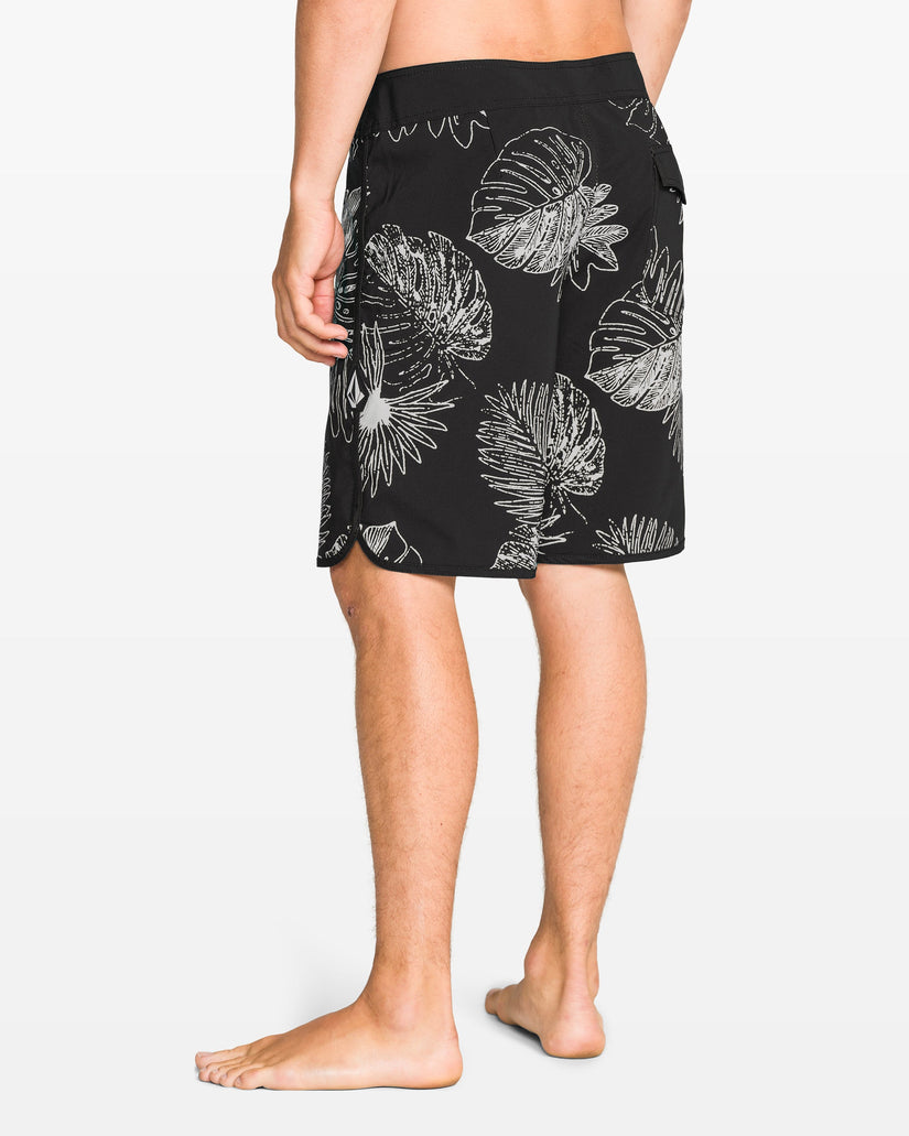 Scallop Mod 19" Boardshorts - Black