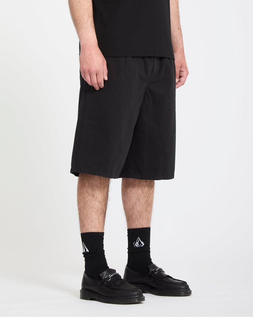 Chillow Pleat 24" Elasticated Waist Chino Shorts - Black