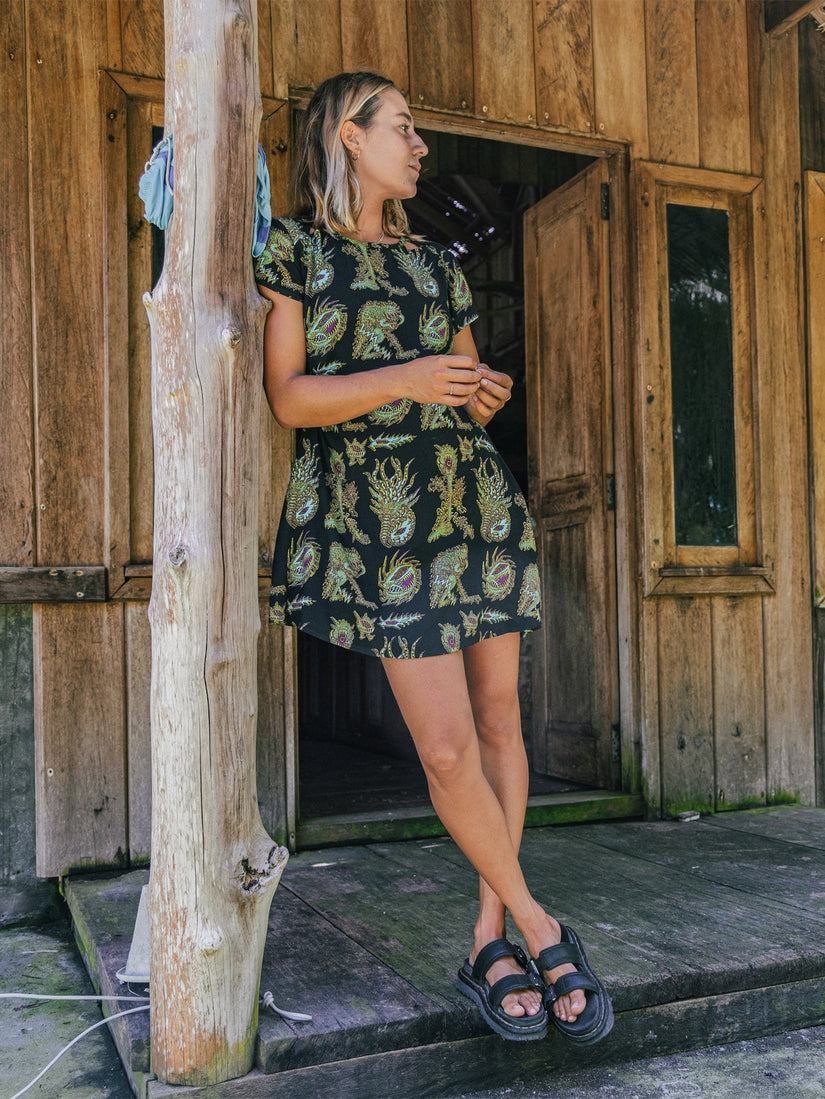 Tetsunori Kleid - BLACK